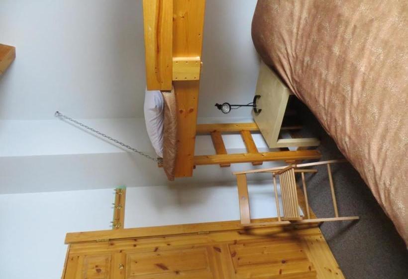 Hi Kananaskis Wilderness   Hostel