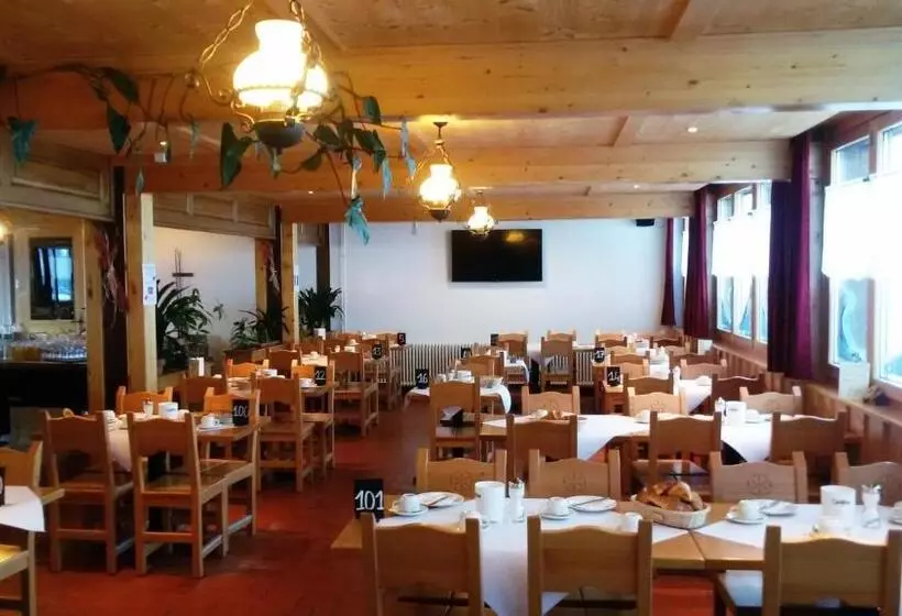 هتل Des Portes Du Soleil