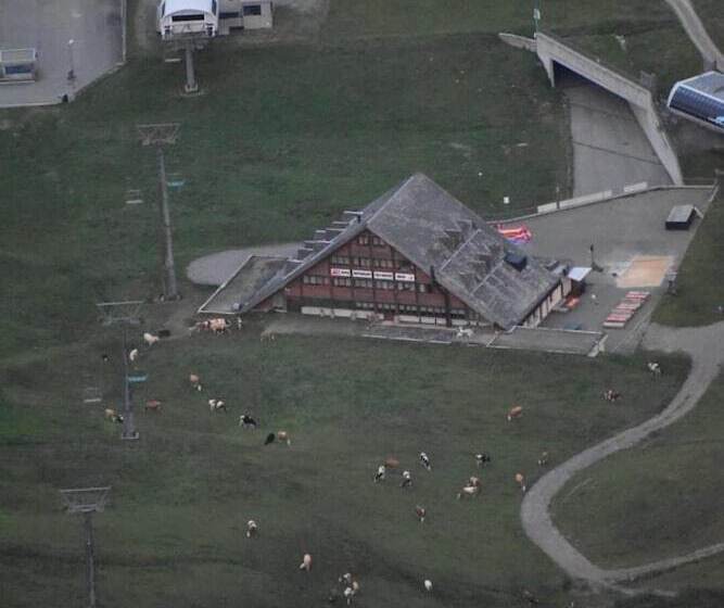 בית מלון כפרי Des Portes Du Soleil