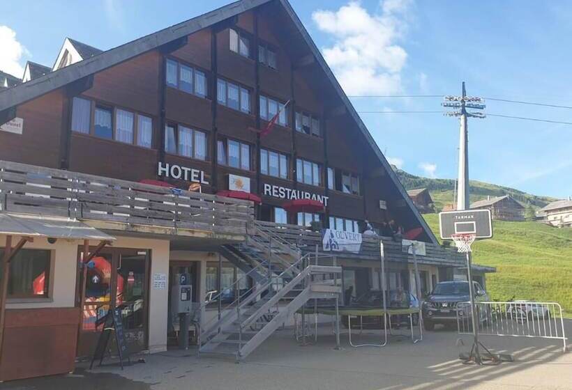 בית מלון כפרי Des Portes Du Soleil