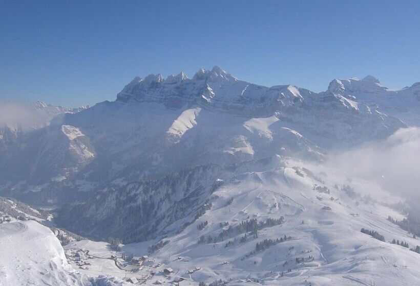 בית מלון כפרי Des Portes Du Soleil