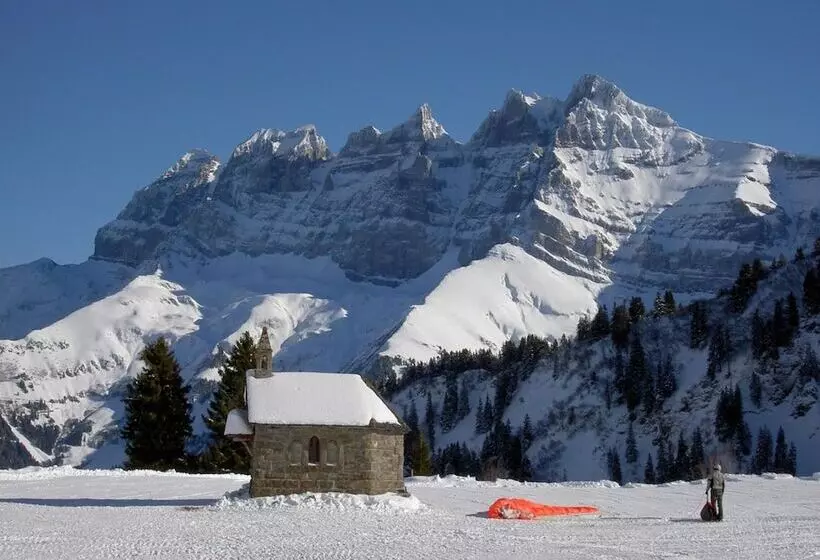 هتل Des Portes Du Soleil