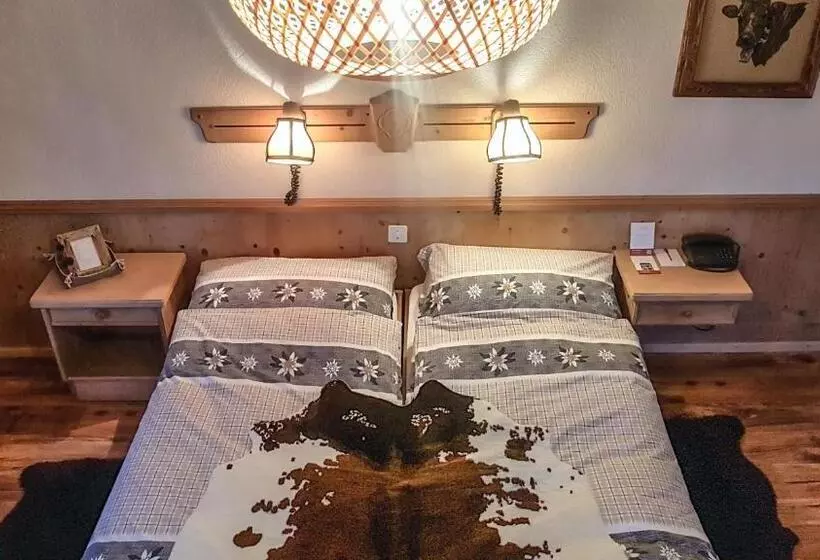 ホテル La Cambuse