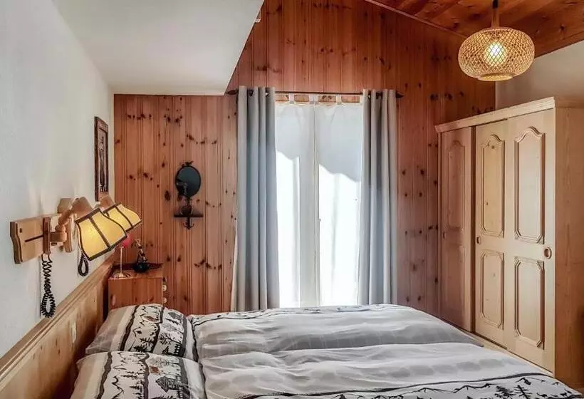 ホテル La Cambuse