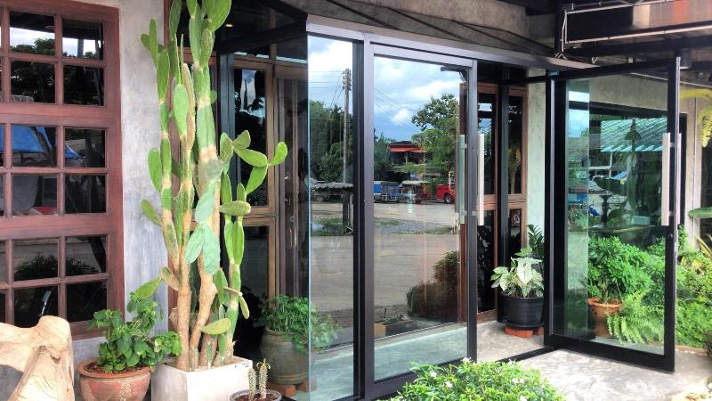 펜션 Baankhunlung No.121 Sangkhlaburi