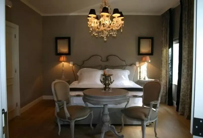 Aamiaismajoitus (B&B) Villa Reynaert