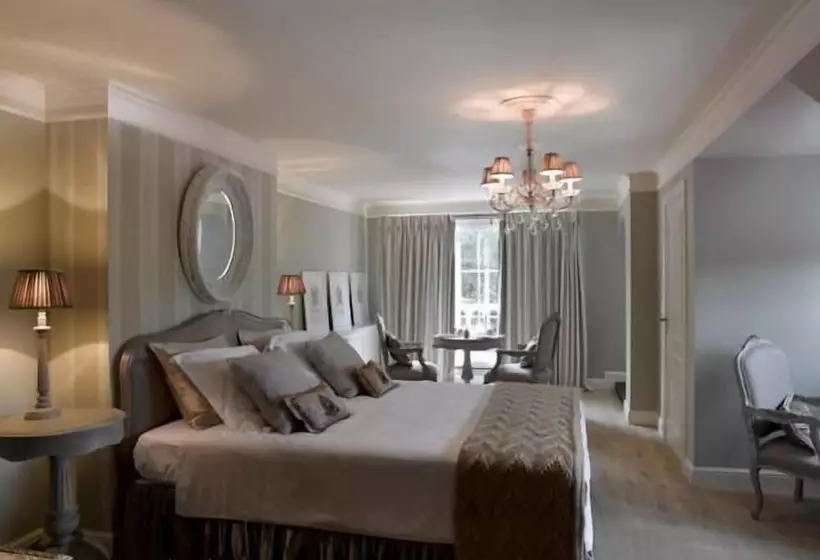 Aamiaismajoitus (B&B) Villa Reynaert