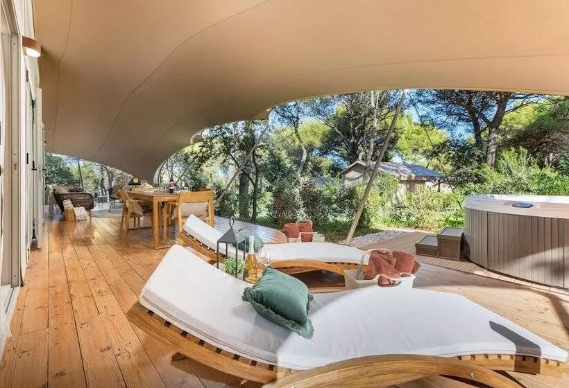 ホテル Arena One 99 Glamping