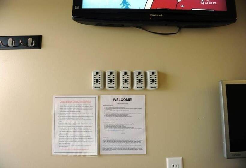 酒店 Camelot Inn At Honeyville