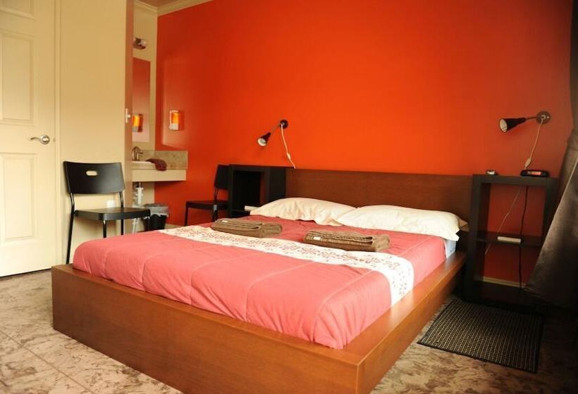 酒店 Camelot Inn At Honeyville