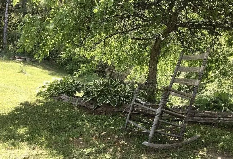 Hotelli Craftsbury Farmhouse