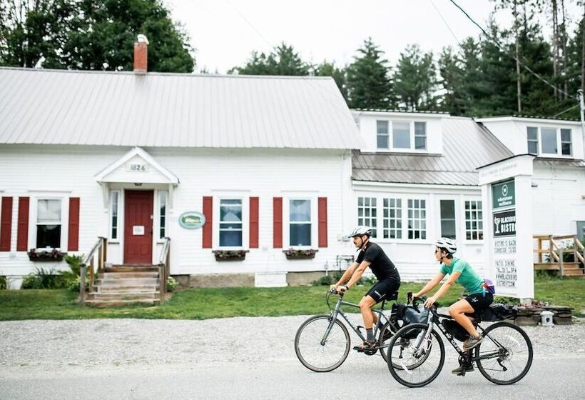 فندق Craftsbury Farmhouse