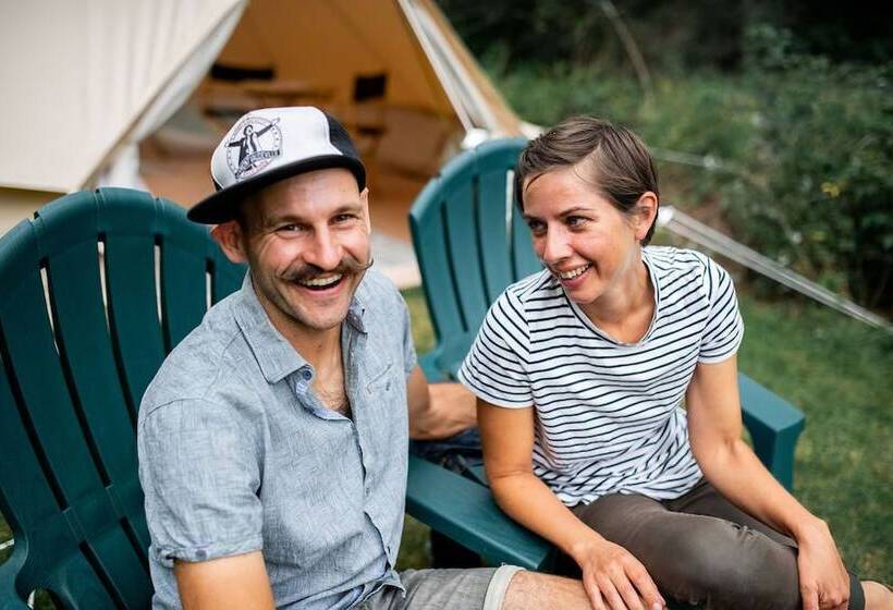 فندق Craftsbury Farmhouse