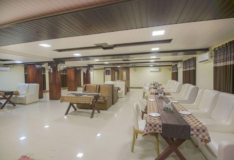 호텔 Pal Residency