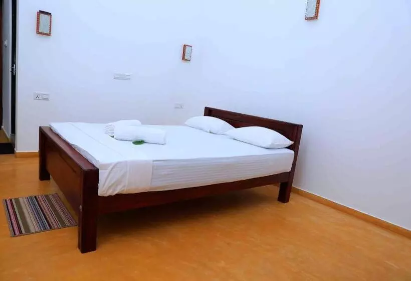 ホテル River Edge Yala