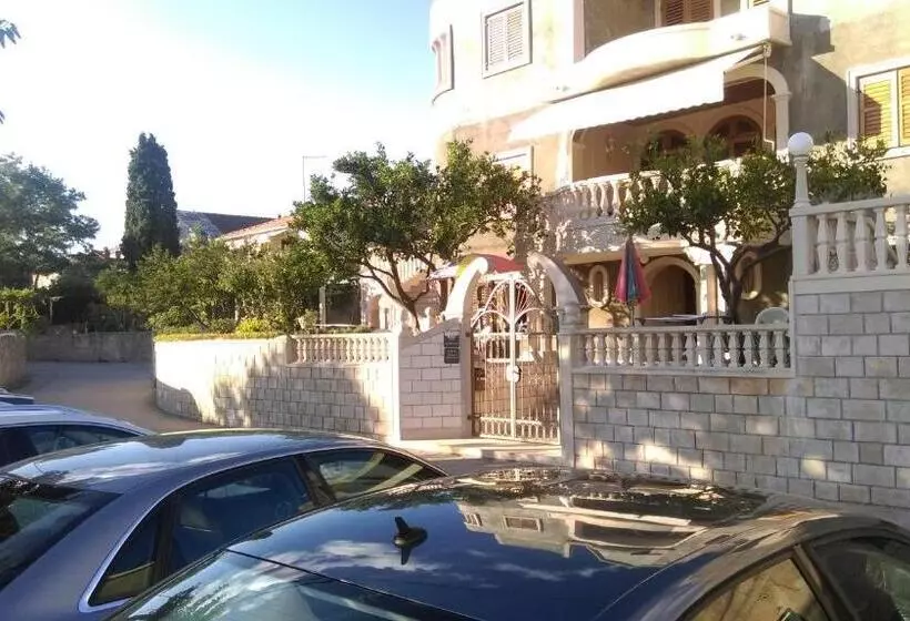 Majatalo Guest House Marija