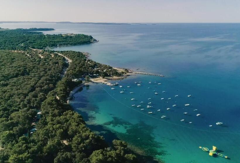 Panzió Mon Perin Castrum Rooms Dado