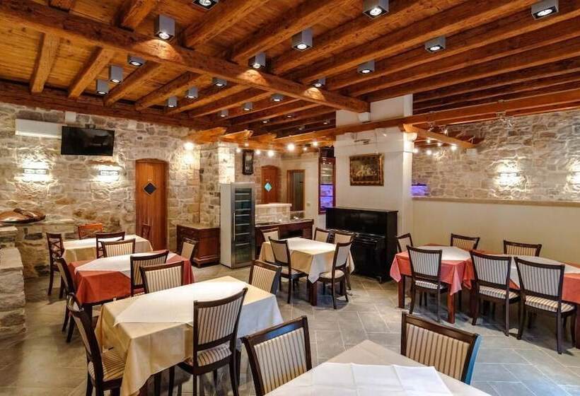 بنسيون Rooms Miron