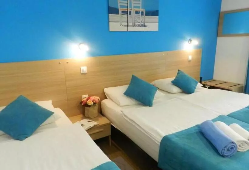 ペンション Yourcroatiaholiday   Villa With 6 Rooms