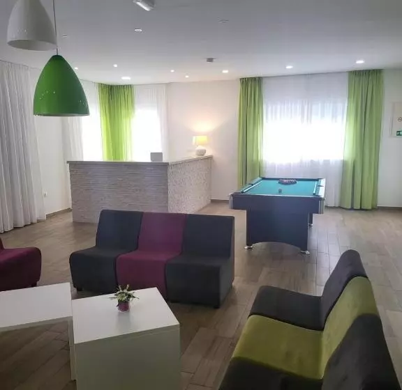 ペンション Yourcroatiaholiday   Villa With 6 Rooms