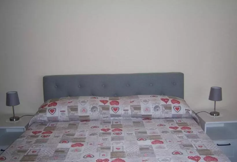 Hotelli Affittacamere Mariada