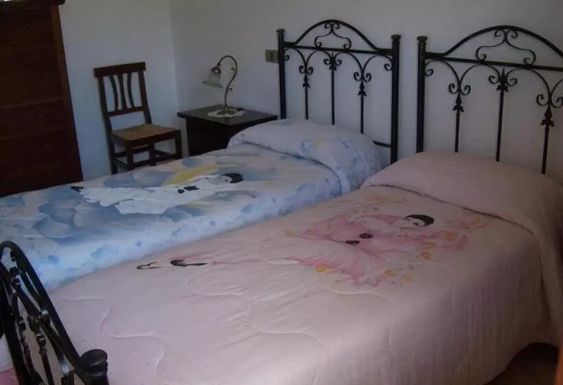 Hotelli Affittacamere Mariada