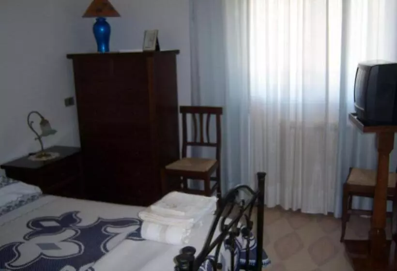 Hotelli Affittacamere Mariada