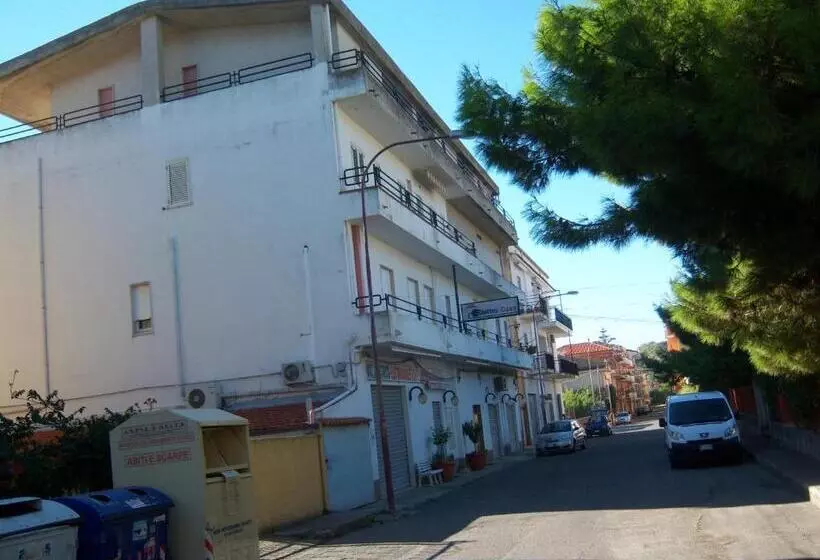 Hotelli Affittacamere Mariada