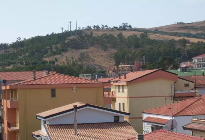 Hotelli Affittacamere Mariada
