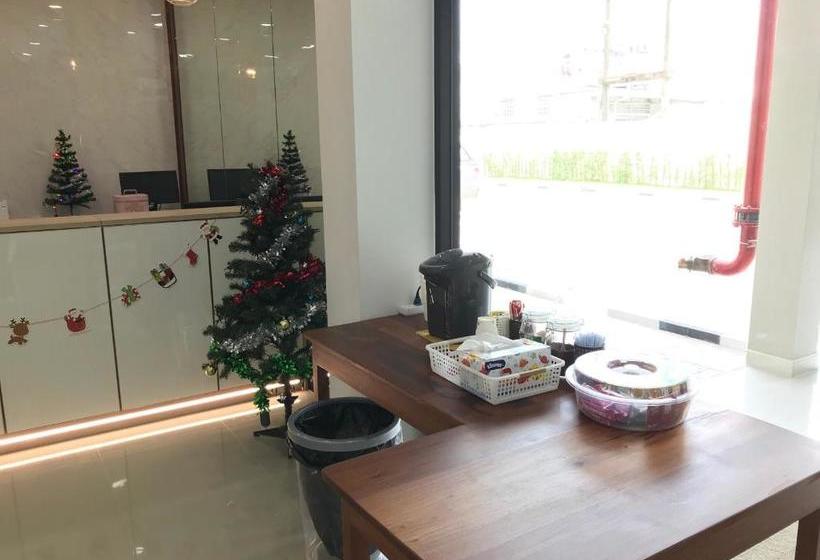 هتل Klongyai Center