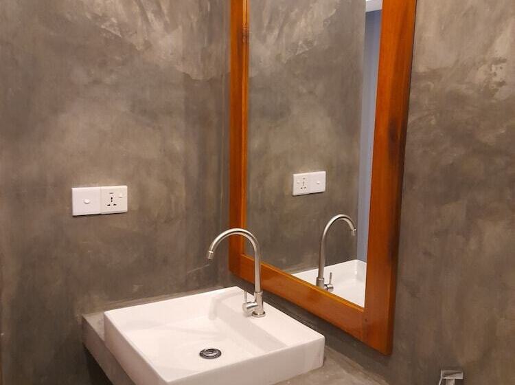 ホテル Surf Gangs Arugambay