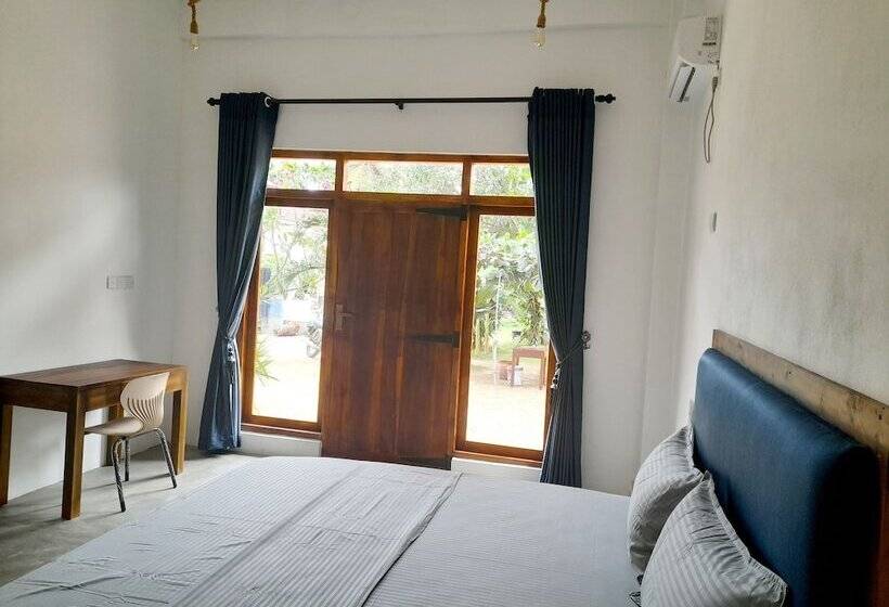 ホテル Surf Gangs Arugambay