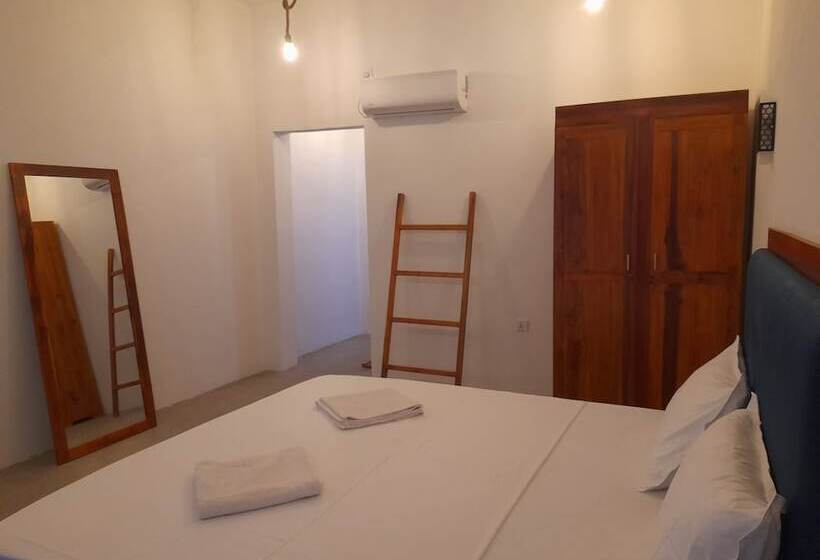 ホテル Surf Gangs Arugambay