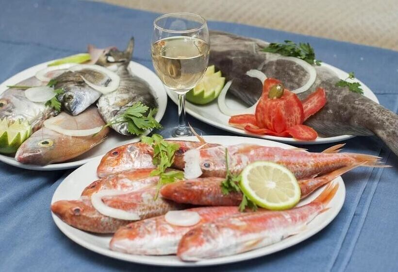 בית מלון כפרי Tylos Beach