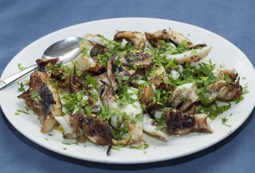 בית מלון כפרי Tylos Beach