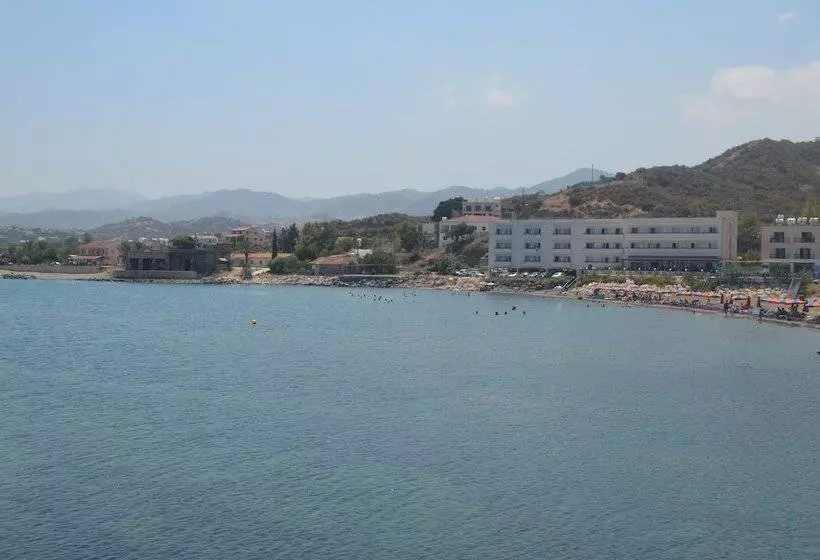 Hotelli Tylos Beach