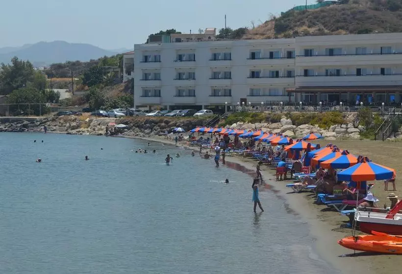 Hotelli Tylos Beach