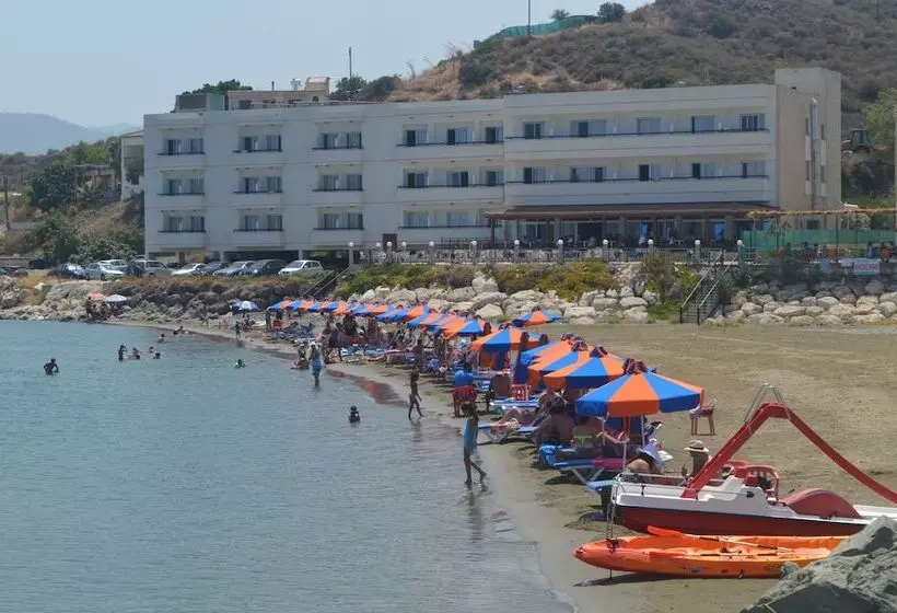 Hotelli Tylos Beach