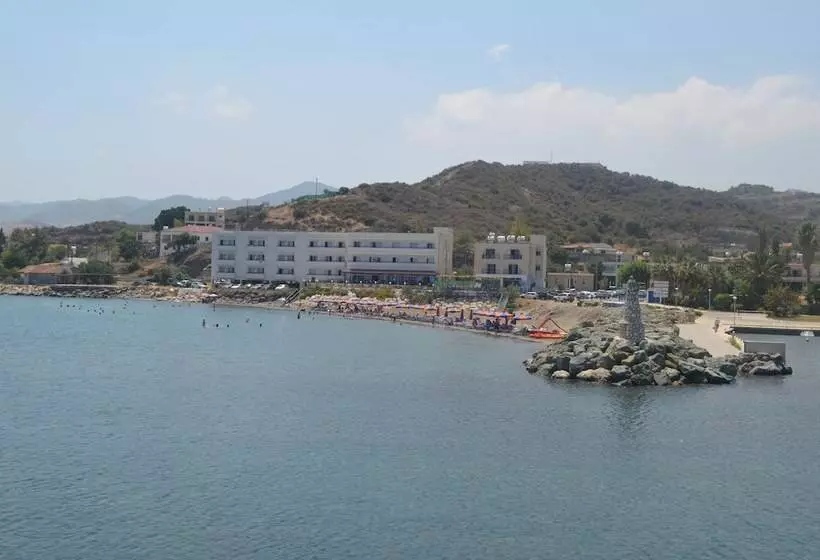 Hotelli Tylos Beach