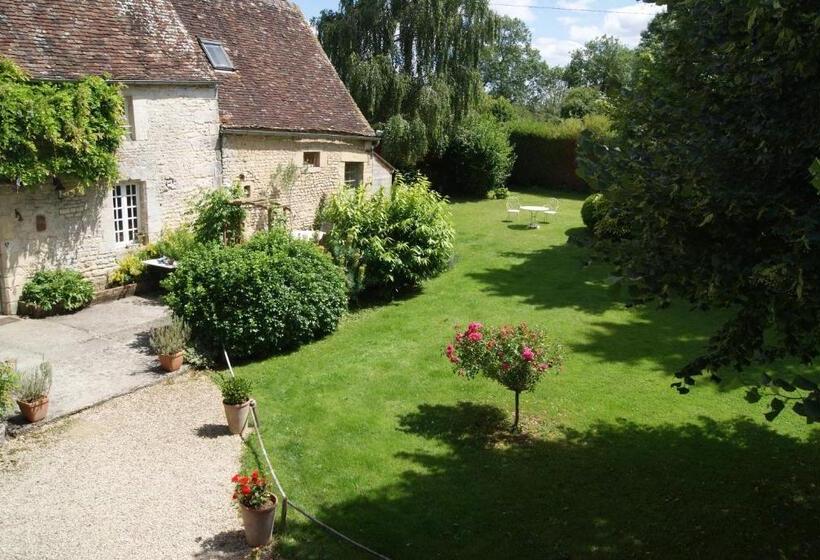 Manoir De La Pataudière B&b