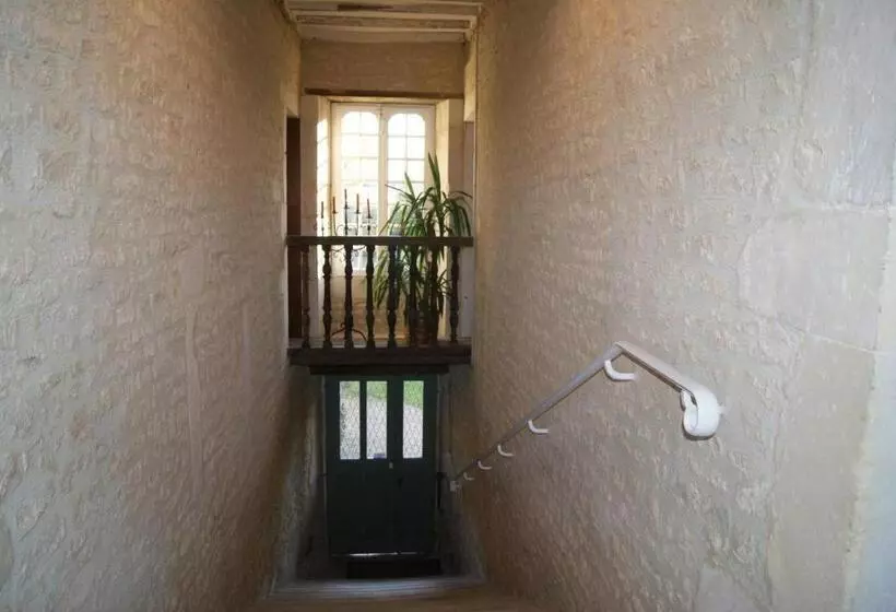 Manoir De La Pataudière B&b