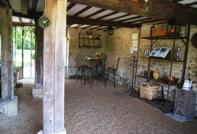 Manoir De La Pataudière B&b