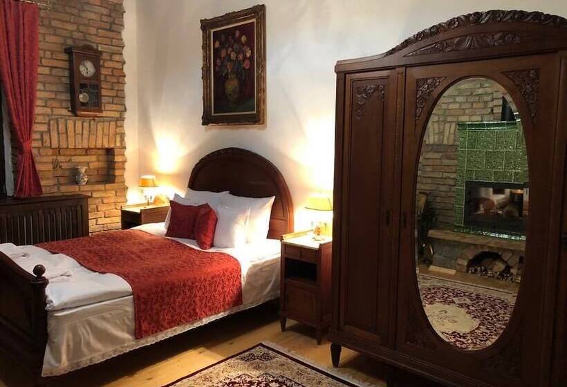 پانسیون Molnos Kuria