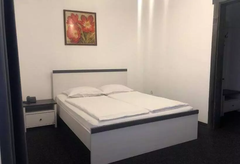 Hotelli Knyazhyi Dvir