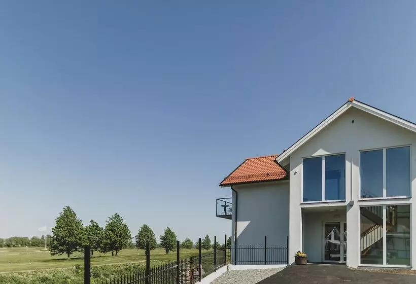 Hotelli Lydinge Resort