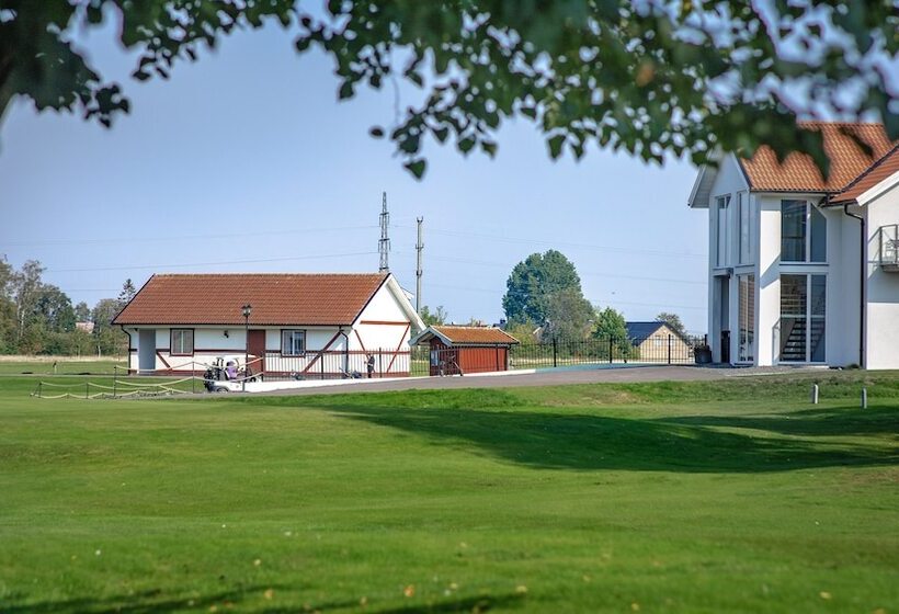 בית מלון כפרי Lydinge Resort