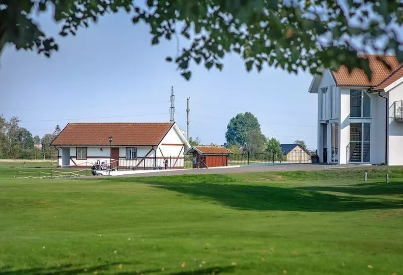 Hotelli Lydinge Resort