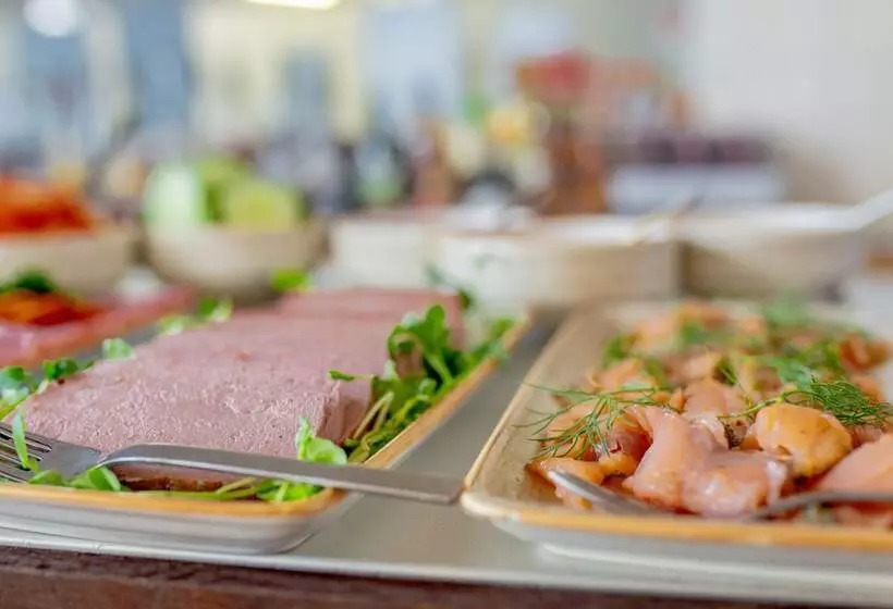 Hotelli Lydinge Resort