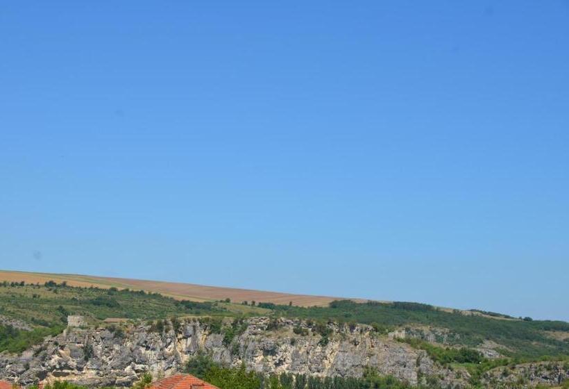 Pensión къща под наем Petrova