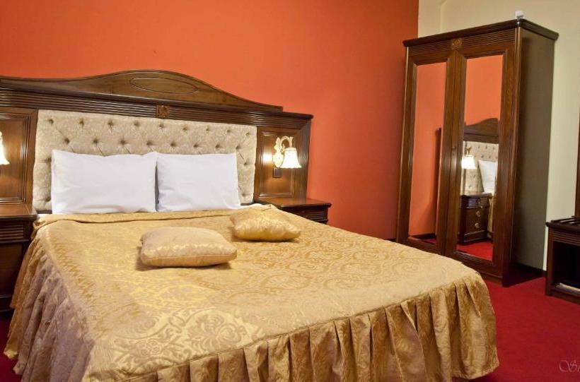 Pensiunea Crystal Ii